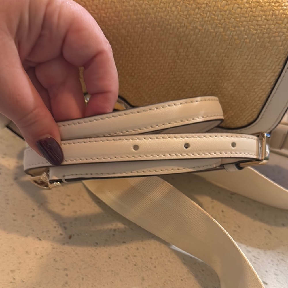 Kate Spade Gold and White Crossbody Bag with Flap Closure - Picture 6 of 9